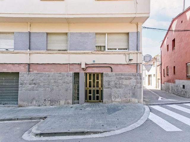 Piso en venta en avenida De la Diputació, Manlleu, de 94 m² 3 habitaciones por 88.000