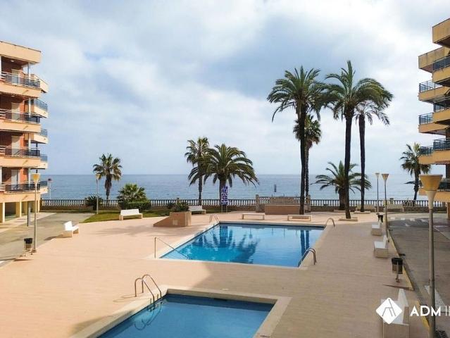 Piso en venta en avenida De la Diputació, Cambrils, de 53 m² 2 habitaciones por 295.000