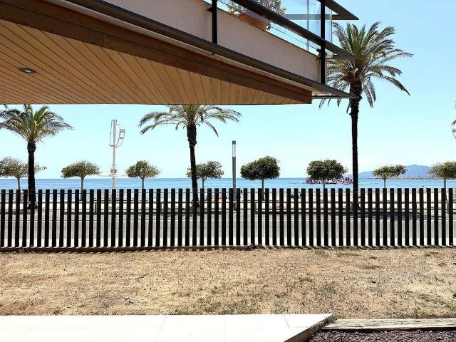 Piso en venta en avenida De la Diputació, Cambrils, de 94 m² 3 habitaciones por 690.000