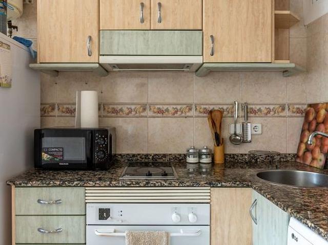 Piso en venta en avenida De la Mare de Déu de Montserrat, Barcelona, de 45 m² 2 habitaciones por 229.500