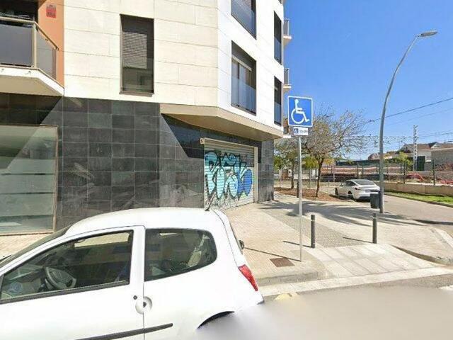 Piso en venta en avenida De la Pineda, Castelldefels, de 73 m² 2 habitaciones por 314.000