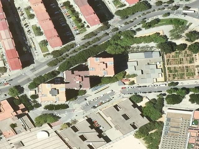 Piso en venta en avenida De la República Argentina, Cornellà de Llobregat, de 50 m² 2 habitaciones por 125.000