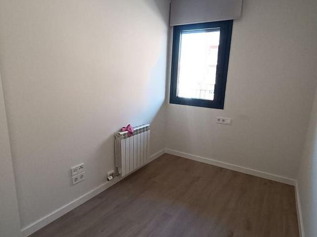 Piso en venta en avenida De L'abat Marcet, Terrassa, de 80 m² 3 habitaciones por 310.000
