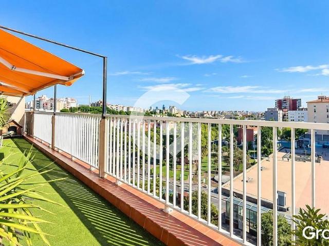 Piso en venta en avenida De L'electricitat, Hospitalet de Llobregat, L´, de 70 m² 2 habitaciones por 226.000