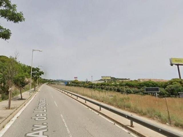 Piso en venta en avenida De Llenguadoc, Badalona, de 98 m² 1 habitación por 289.000
