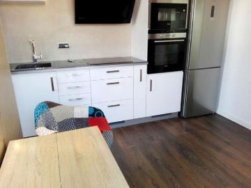 Piso en venta en avenida De Madrid, Barcelona, de 30 m² 1 habitación por 325.000