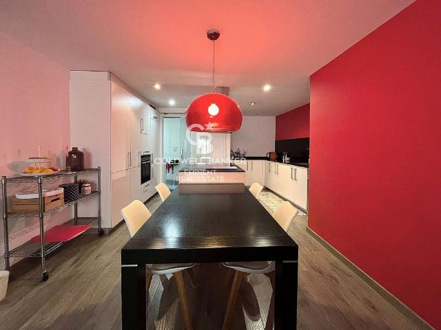 Piso en venta en avenida De Sarrià, Barcelona, de 110 m² 3 habitaciones por 695.000