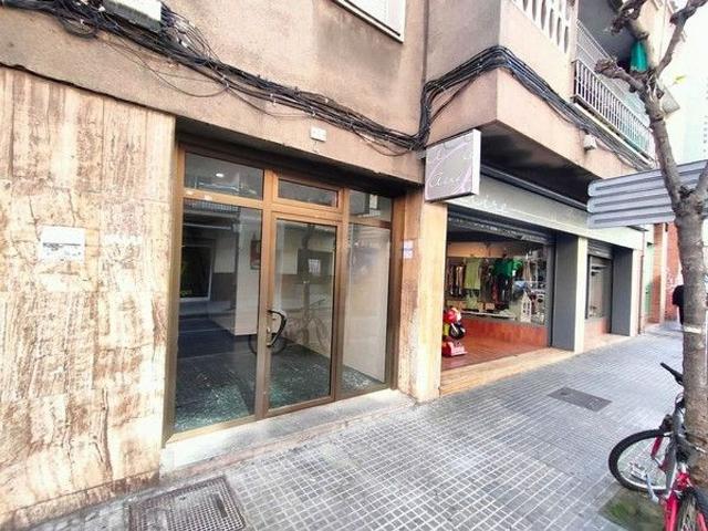 Piso en venta en avenida De Setembre, Llagosta, La, de 81 m² 4 habitaciones por 140.800