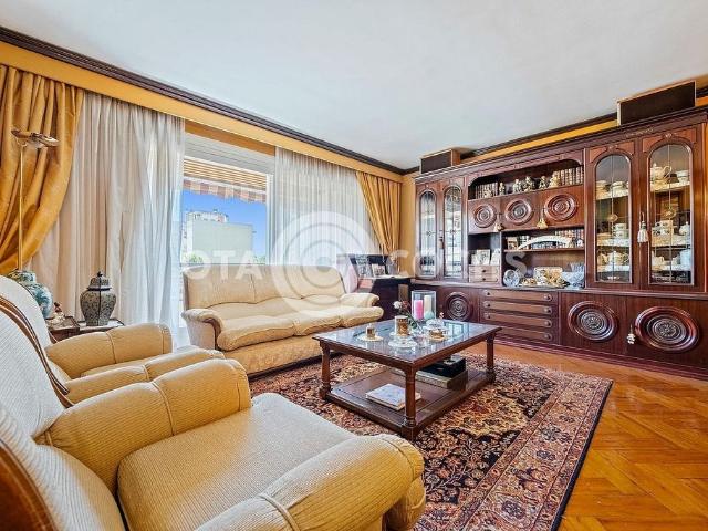 Piso en venta en avenida De Prat de la Riba, Reus, de 125 m² 4 habitaciones por 300.000
