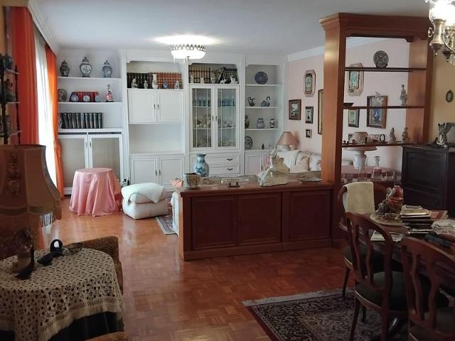 Piso en venta en avenida De Prat de la Riba, Tarragona, de 130 m² 4 habitaciones por 299.000