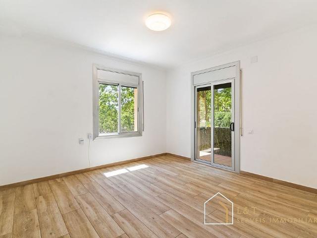 Piso en venta en avenida De Vallcarca, Barcelona, de 85 m² 4 habitaciones por 459.000