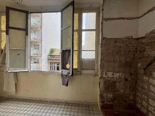 Piso en venta en avenida De Vallcarca, Barcelona, de 104 m² 3 habitaciones por 480.000