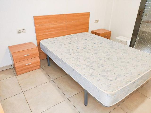 Piso en venta en avenida De Vilallonga, Figueres, de 38 m² 1 habitación por 110.000