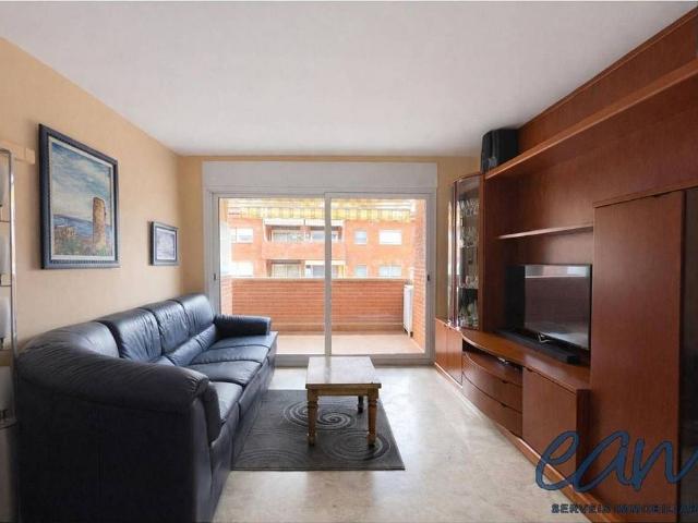 Piso en venta en avenida Del Mediterrani, Pineda de Mar, de 84 m² 3 habitaciones por 330.000