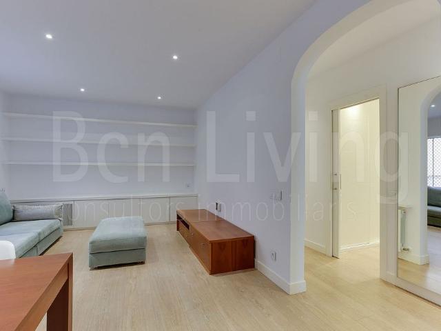 Piso en venta en avenida Del Coll del Portell, Barcelona, de 56 m² 2 habitaciones por 395.000