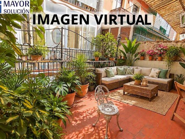 Piso en venta en avenida Del Paral·Lel, Barcelona, de 71 m² 4 habitaciones por 197.000