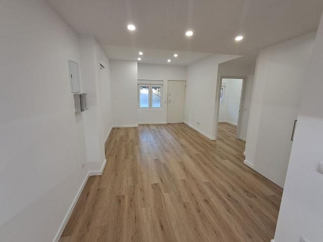 Piso en venta en avenida Del Turó, Llagosta, La, de 70 m² 3 habitaciones por 214.000