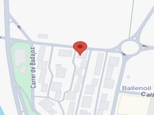 Piso en venta en avenida Del Vallès, Terrassa, de 60 m² 3 habitaciones por 73.950