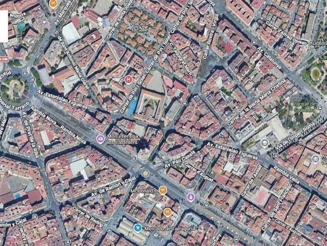 Piso en venta en avenida D'estanislau Figueres, Tarragona, de 56 m² 1 habitación por 161.500