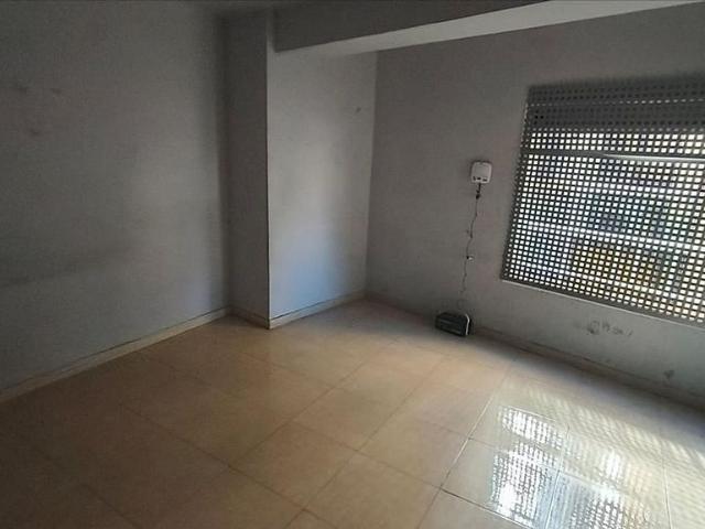 Piso en venta en avenida D'estanislau Figueres, Tarragona, de 74 m² 3 habitaciones por 120.000
