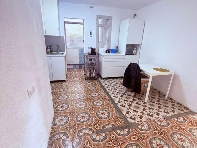 Piso en venta en avenida Electricitat, Hospitalet de Llobregat, L´, de 80 m² 3 habitaciones por 249.000