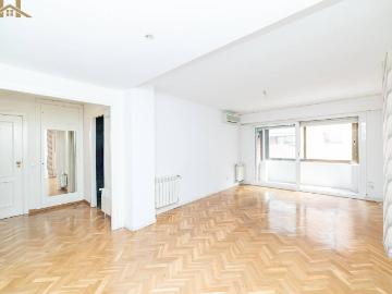 Piso en Venta en Avenida Europa