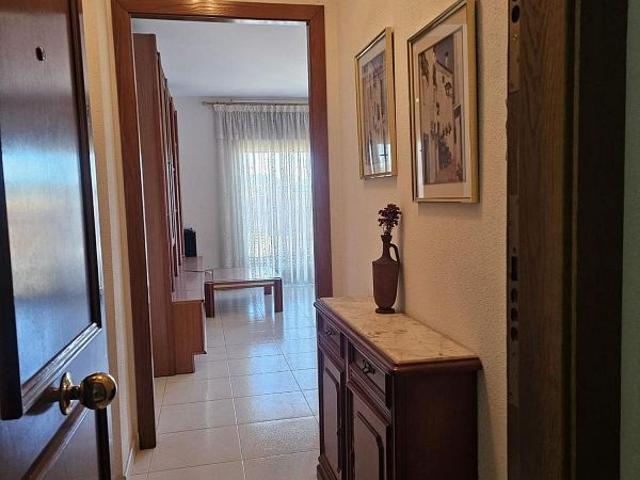 Piso en venta en avenida Francesc Marimon, Esparreguera, de 56 m² 2 habitaciones por 212.442