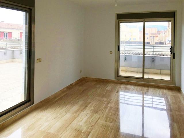 Piso en venta en avenida Juan Sebastian Elcano, Tortosa, de 64 m² 1 habitación por 103.000