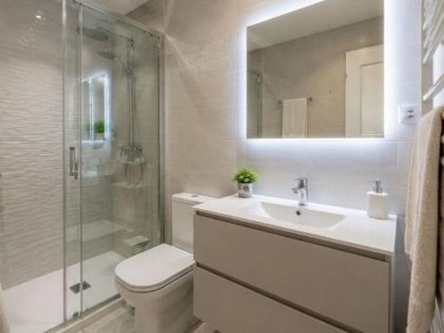 Piso en venta en avenida Onze de Setembre, Castell Platja d´Aro, de 100 m² 4 habitaciones por 650.000