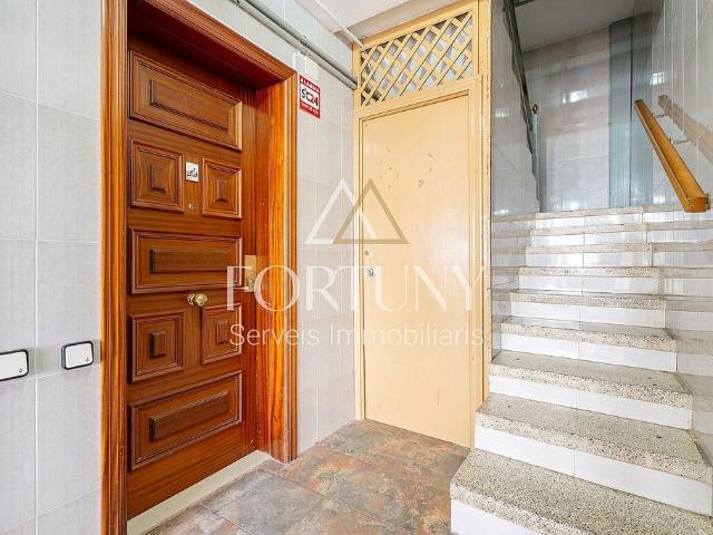 Piso en venta en avenida Del Montsant, Tarragona, de 73 m² 3 habitaciones por 91.500