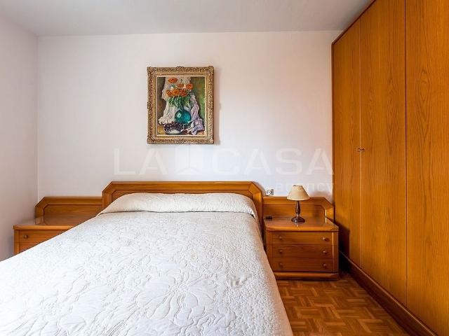 Piso en venta en avenida Mare de Déu de Bellvitge, Hospitalet de Llobregat, L´, de 71 m² 3 habitaciones por 184.900