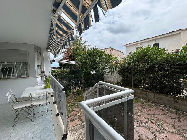 Piso en venta en avenida Mare Nostrum del, Mont Roig del Camp, de 64 m² 2 habitaciones por 240.000