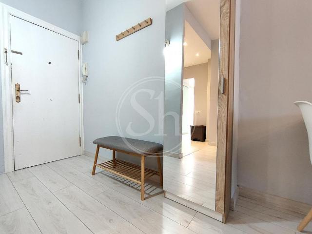 Piso en venta en avenida Meridiana, Barcelona, de 71 m² 3 habitaciones por 440.000