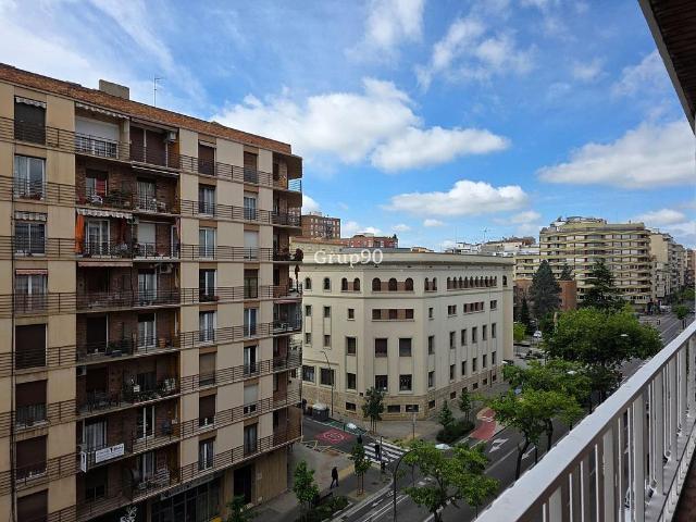 Piso en venta en avenida Prat de la Riba, Lleida, de 161 m² 6 habitaciones por 260.000