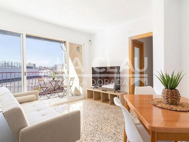 Piso en venta en avenida Principat D'andorra, Tarragona, de 88 m² 5 habitaciones por 245.000