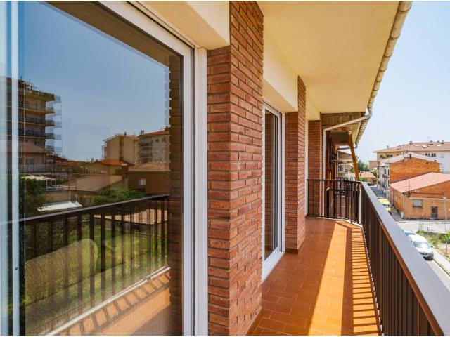 PISO EN VENTA EN AVIÀ