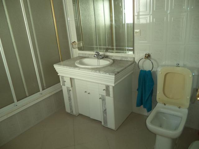 Piso en venta en Azuaga. PISO AMPLIO EN MUÑOZ TORRERO. Pisos.