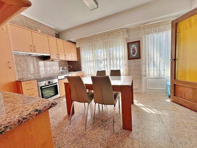 Piso en Venta en A Milagrosa