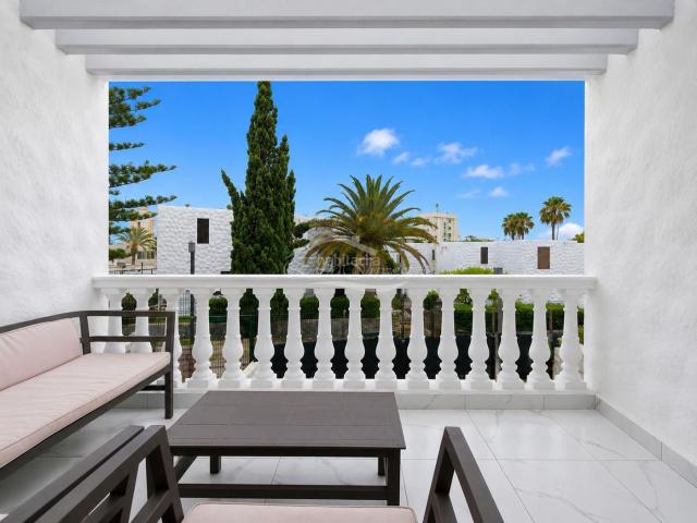 Piso en venta en Adeje, Playa de las Américas. Apartamento reformado a 3 minutos de la playa en Playa de Las Américas. Pisos.
