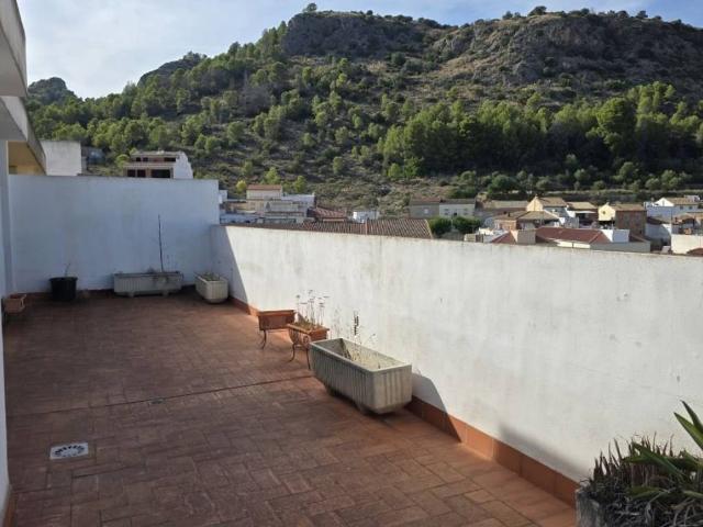Piso en Venta en Ador