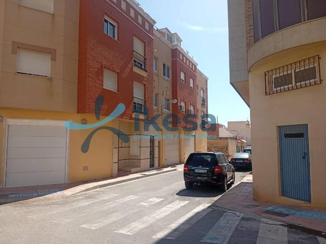 Piso en Venta en Adra