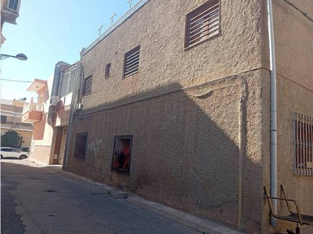 Piso en Venta en Adra