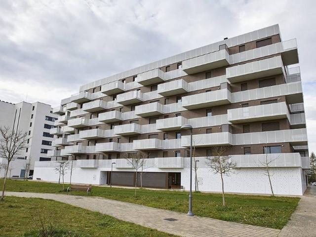 Piso en Venta en Adurtza