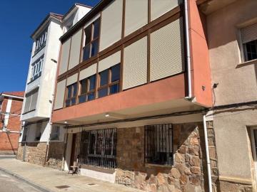 Piso en venta en Aguilar de Campoo, Palencia