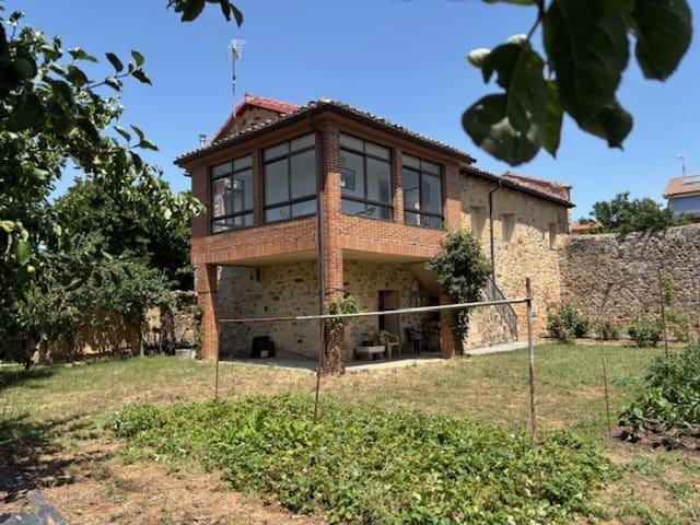 Chalet en venta en Aguilar de Campoo, Palencia