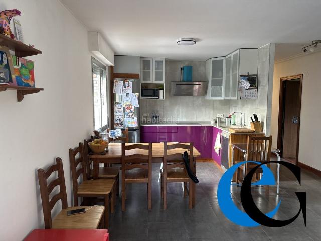 Piso en venta en Aia. Etxebizitza eta garajea salgai Aia Andatza Auzoan Vivienda y garaje en venta en Aia Barrio Andatza. Pisos.