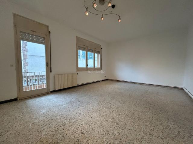 Piso en venta en Aiguafreda. PLANTA BAJA CON TERRAZA DE 56M2 EN AIGUAFREDA. Pisos.