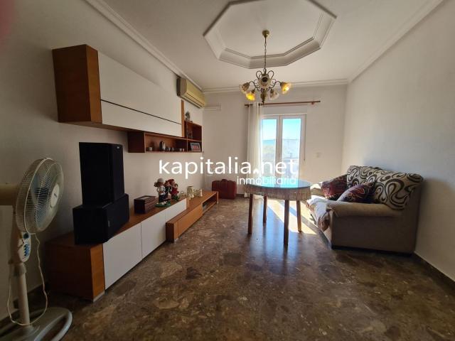 Piso en venta en Aielo de Malferit. PISO EN EXCLUSIVA EN AYELO DE MALFERIT DE GRANDES DIMENSIONES Y MUY LUMINOSO. Pisos Aielo de.