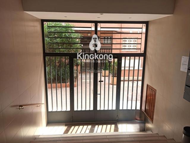 Piso en venta en Alcobendas, Centro. OPORTUNIDAD! VIVIENDA UNIFAMILIAR EN PLANTA BAJA CON PATIO EN ALCOBENDAS, MADRID. Pisos.