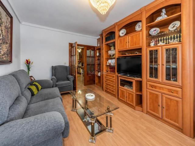 Piso en venta en Alcobendas, Ensanche. Luminoso piso de 4 dormitorios con terraza y piscina en Alcobendas. Pisos.